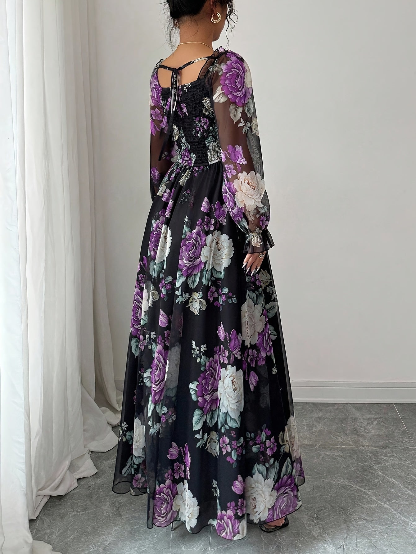 Women's Elegant Floral Print Square Neck Puff Sleeve A-Line Maxi Dress with Smocked Waist - Purple & Black Floral Pattern, Machine Washable Fall Winter Formal Party Wedding Guest Dress