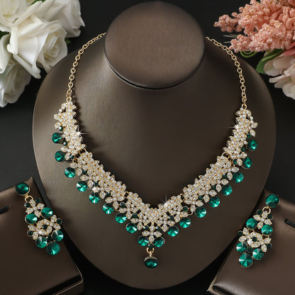 Luxurious And Fashionable Bohemian-style Set For Women With 3 Pieces Of Inlaid Rhinestone. Perfect For Banquets, Parties, Or As A Gift.