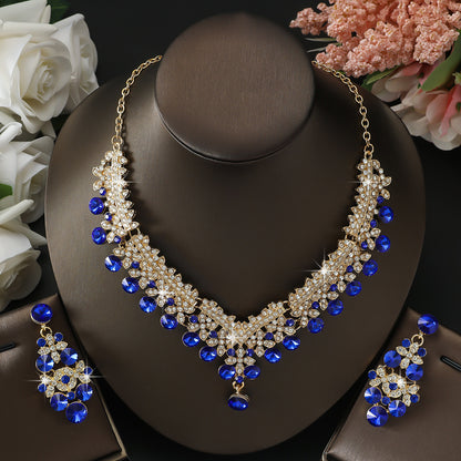 Luxurious And Fashionable Bohemian-style Set For Women With 3 Pieces Of Inlaid Rhinestone. Perfect For Banquets, Parties, Or As A Gift.