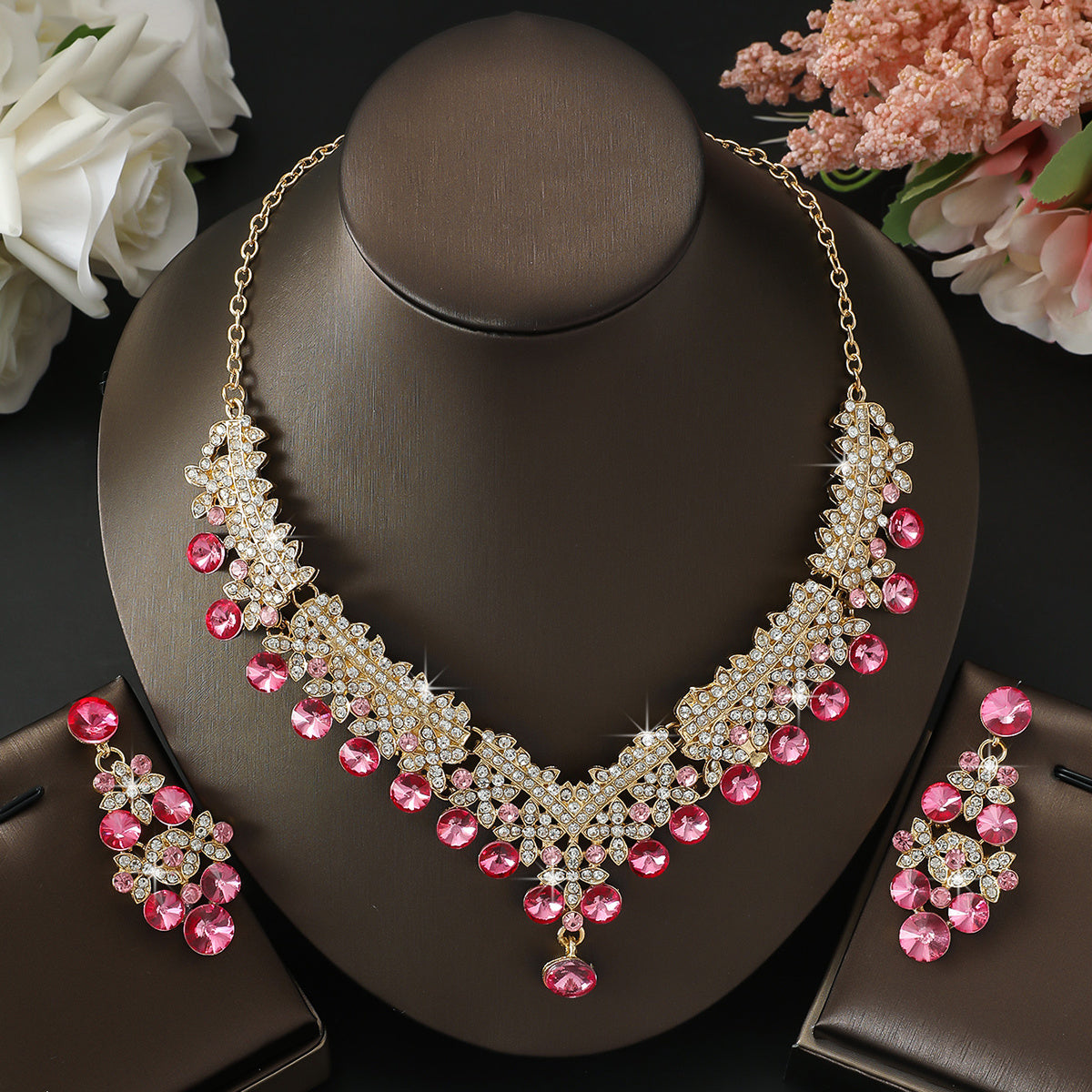 Luxurious And Fashionable Bohemian-style Set For Women With 3 Pieces Of Inlaid Rhinestone. Perfect For Banquets, Parties, Or As A Gift.