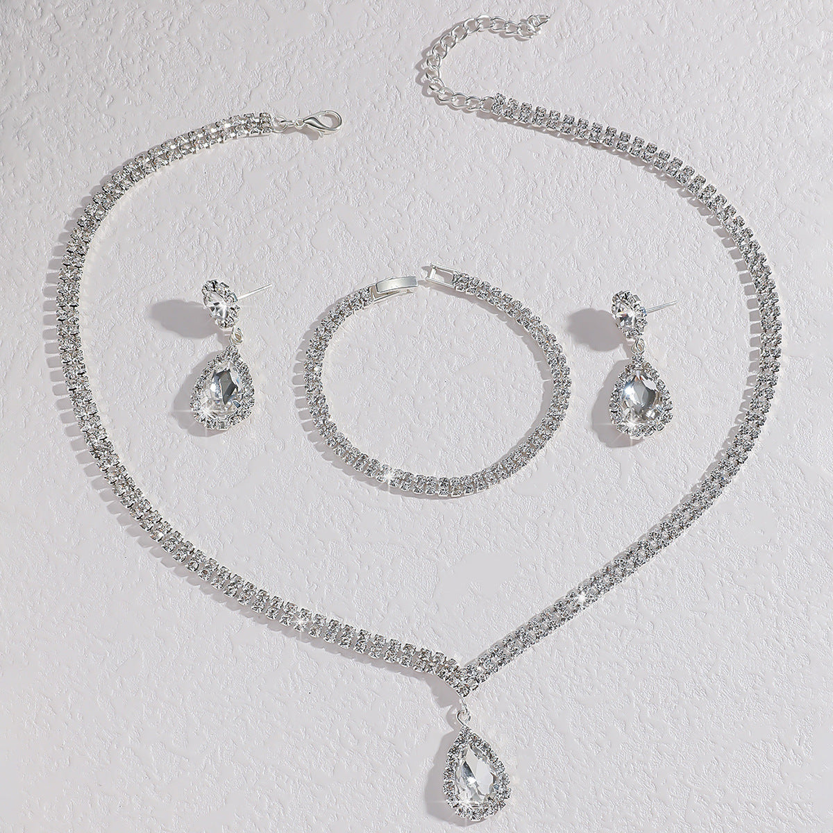 4pcs Elegant Wedding Jewelry Set - Diamond-Encrusted Necklace, Earrings, Bracelets & Rings - Sparkling Rhinestone & Copper Plated Jewelry for Women - Perfect for Weddings, Wedding Jewelry, Bridal Jewelry