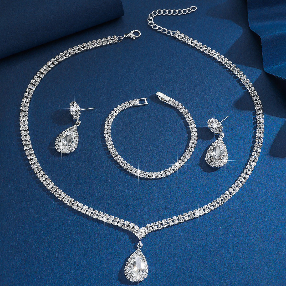 4pcs Elegant Wedding Jewelry Set - Diamond-Encrusted Necklace, Earrings, Bracelets & Rings - Sparkling Rhinestone & Copper Plated Jewelry for Women - Perfect for Weddings, Wedding Jewelry, Bridal Jewelry