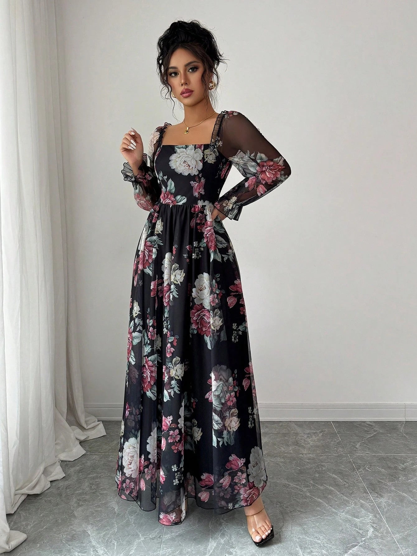 Women's Elegant Floral Print Square Neck Puff Sleeve A-Line Maxi Dress with Smocked Waist - Purple & Black Floral Pattern, Machine Washable Fall Winter Formal Party Wedding Guest Dress