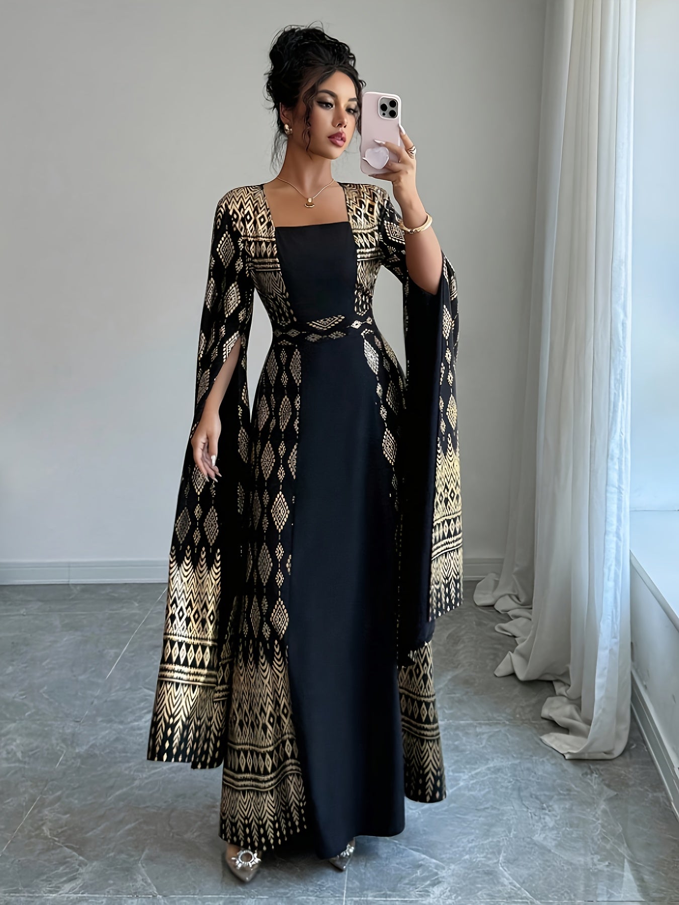 Women'S Elegant Long Sleeve Black & Golden Geometric Print Kimono Dress - Square Neck Floor-Length Formal Party Wedding Dress with Contrast Color Accents, All-Season Versatile Evening Gown